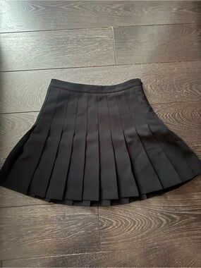 Wilfred Black Pleated Mini Skirt